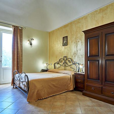 Villa Agriturismo Conte Ruggero Centuripe Exterior foto