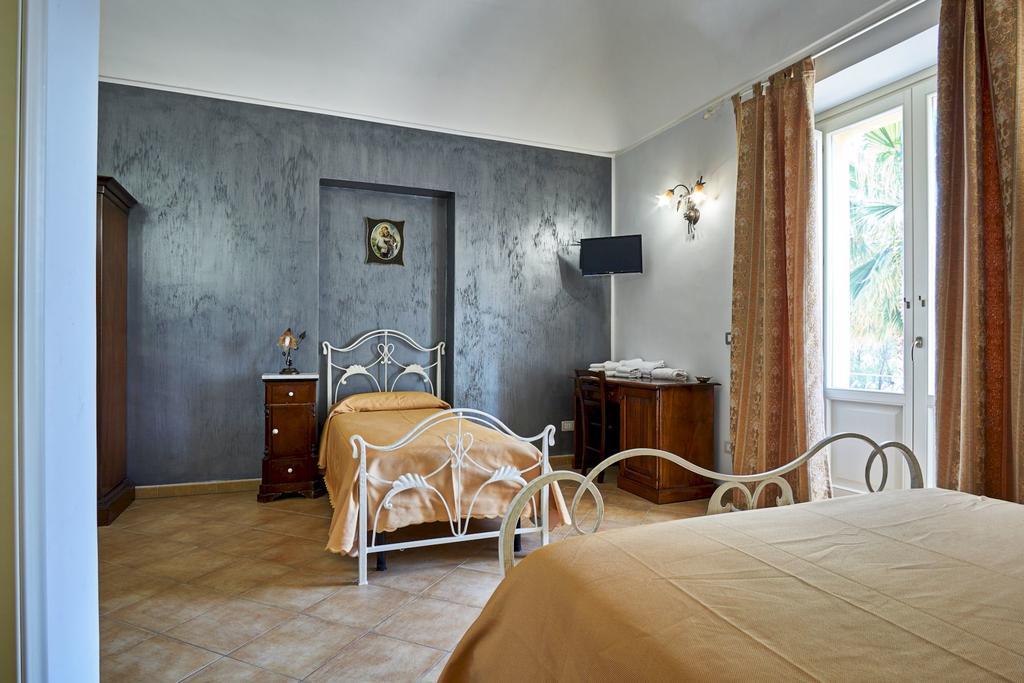 Villa Agriturismo Conte Ruggero Centuripe Exterior foto