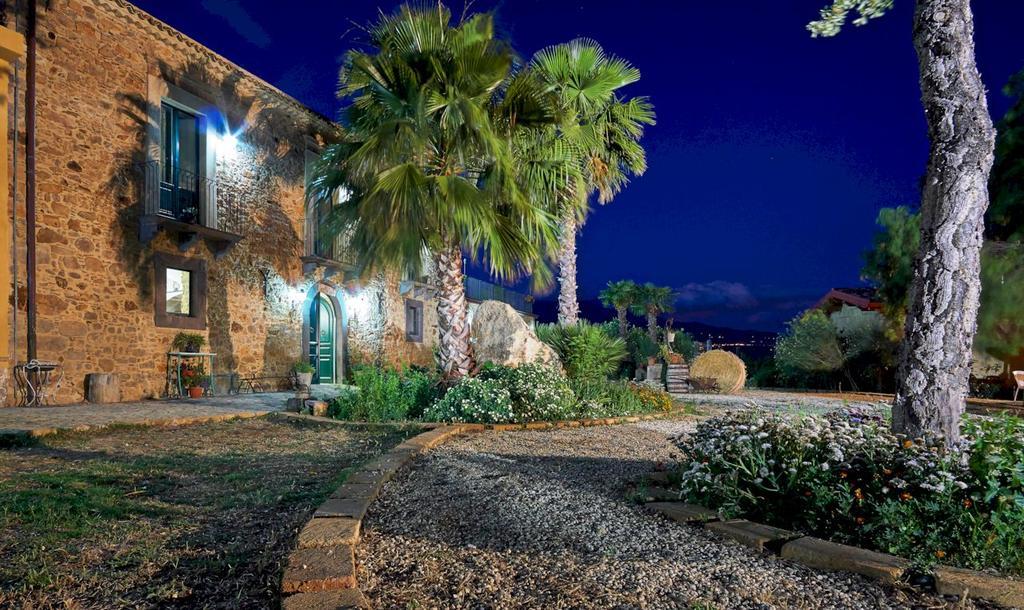 Villa Agriturismo Conte Ruggero Centuripe Exterior foto